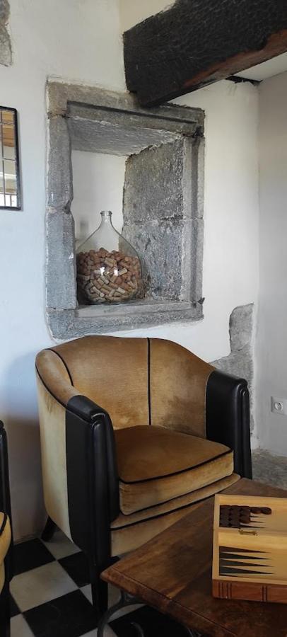 Maison Pierre Et Voute Au Coeur Du Village Balazuc Luaran gambar