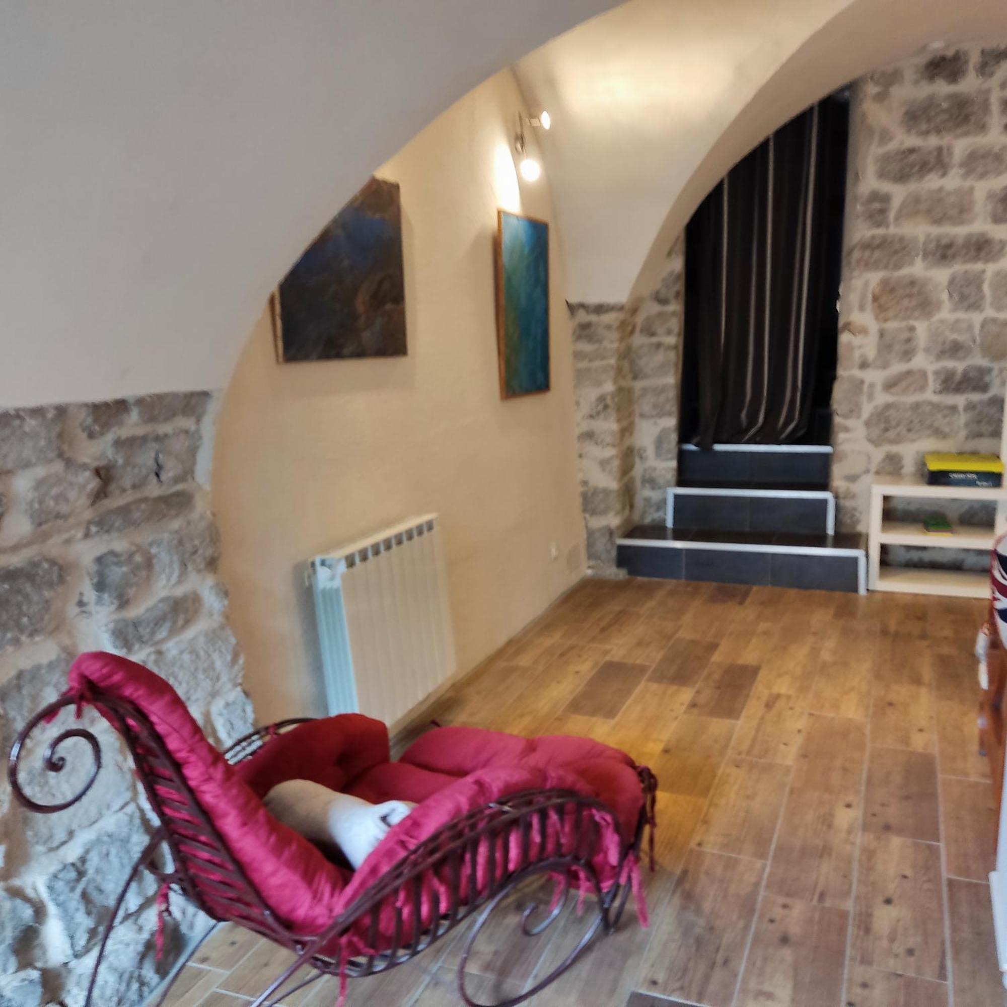 Maison Pierre Et Voute Au Coeur Du Village Balazuc Luaran gambar